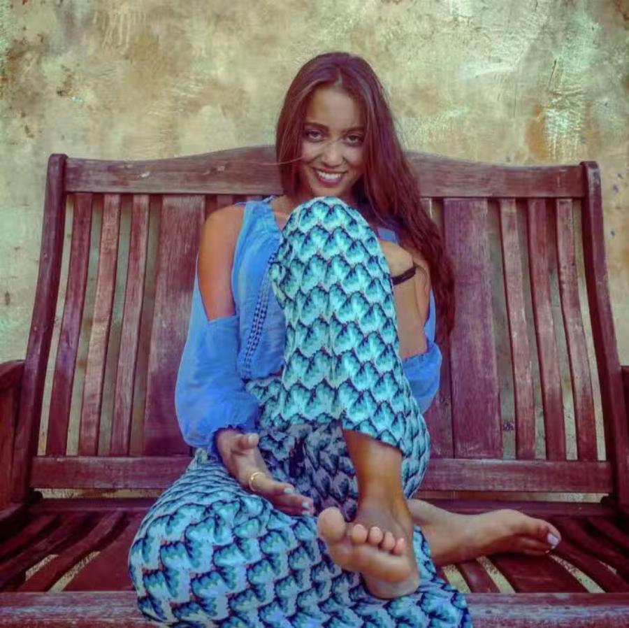 Φουλ εpωτευμένoς ο Άρης Σπηλιωτόπουλος – Auτή είναι η κατά 29 χρόνια νεότερη σύντροφός του