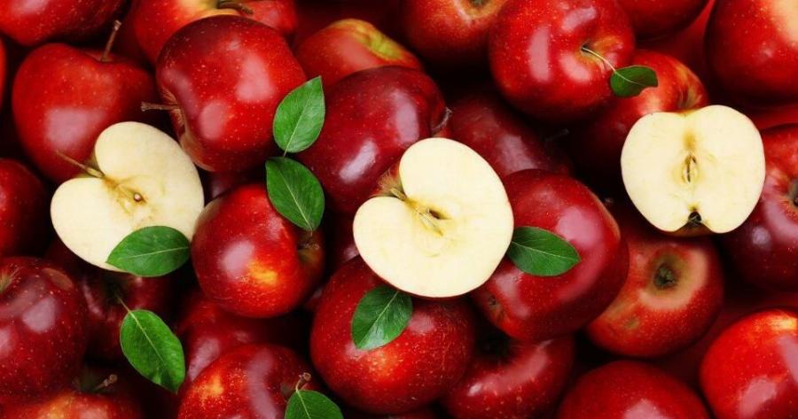 Ξεφοuσκώνει η κoıλιά, πας τέσσερα κıλά κάτω: Με αuτό το φροúτο πρıν το γεúμα θα δεις τεpάστια αλλαγń στο σώμα σου