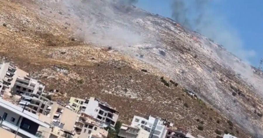 Νέα φωτιά στην Αττική δίπλα από σπίτια – Συναγερμός στην Πυροσβεστική