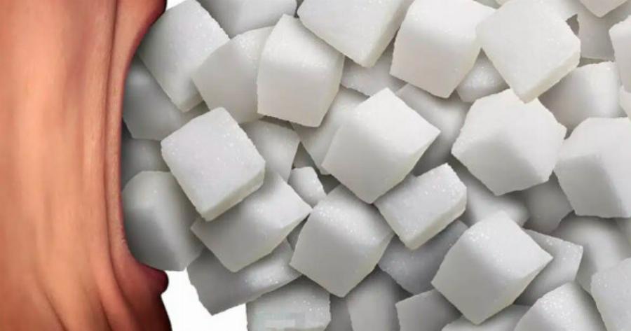 8 σημάδια ότι έχετε υπερβολική ζάχαρη στο σώμα σας και τι να κάνετε γι’ αυτό