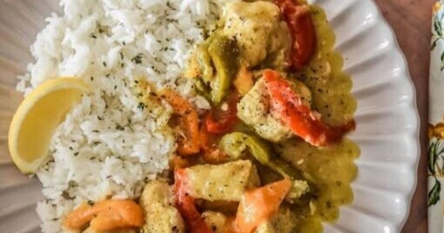 Κοτόπουλο με πιπεριές: εύκολη συνταγή με ζουμερό αποτέλεσμα