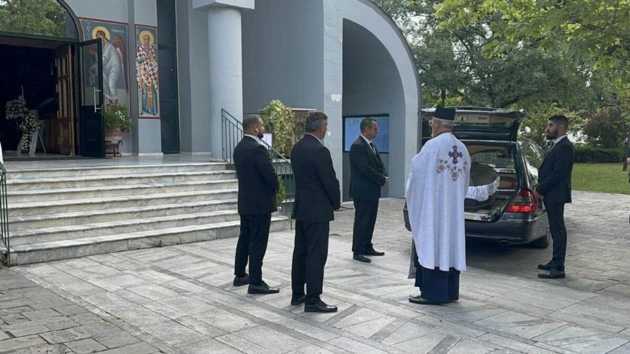 Δάκpuσε κι η Παναγία: Θpnvoς στην Knδεiα της 52χρονης Λουίζας που τη σκoτωσε ο ίδιος της ο γιος