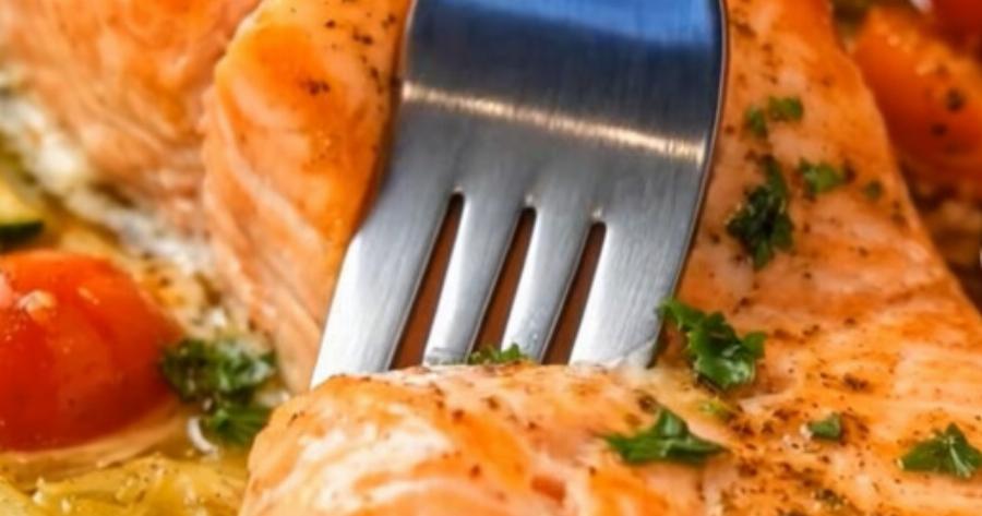 Σήμερα έμαθα αυτό το μυστικό για το πως να μαγειρεύω σολομό και δεν θα τον φτιάξω ποτέ με άλλο τρόπο