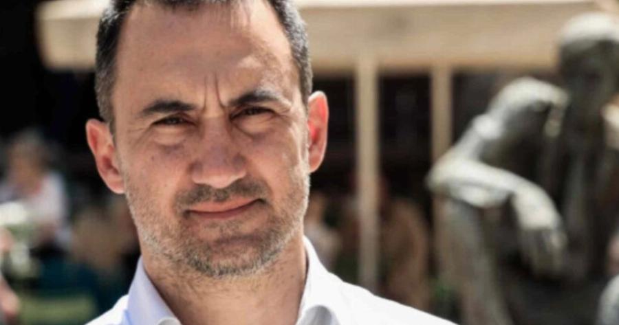 Βαρύ πένθος για τον Αλέξη Χαρίτση: «Αντίο Βυρωνάκο μου. Σε αγαπώ πολύ.»