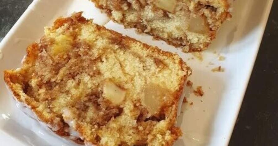 Αφράτη μηλόπιτα κέικ με κανέλα και γλάσο – Μυρωδάτη και πανεύκολη