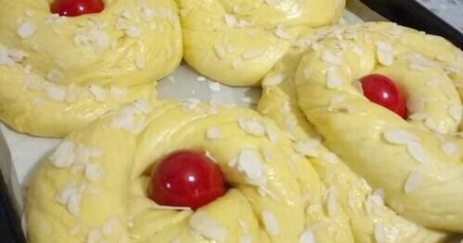 Τα πιο μυρωδάτα πασχαλινά τσουρέκια που έχω φτιάξει