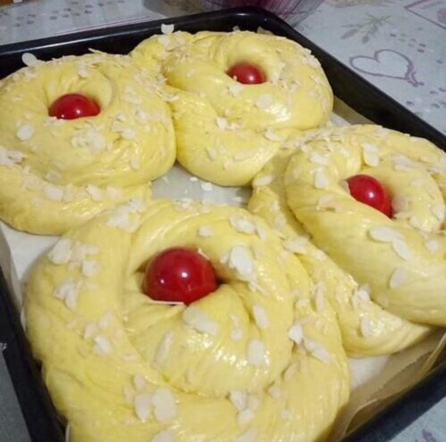 Τα πιο μυρωδάτα πασχαλινά τσουρέκια που έχω φτιάξει