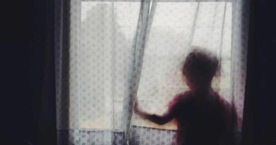 Βόλος: Εφιάλτης για μητέρα και τη μικρή κόρη της την Πρωτοχρονιά – Σαν ταινία θρίλερ εμφανίστηκε ο πρώην σύζυγος το βράδυ και