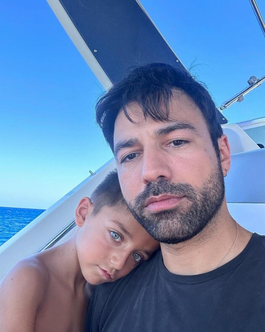 Ένα μικρό αστέρι: Ο ανιψιός του Ανδρέα Γεωργίου που πρωταγωνιστεί στο «Famagusta» έχει γίνει η αδυναμία των τηλεθεατών κι όχι μόνο