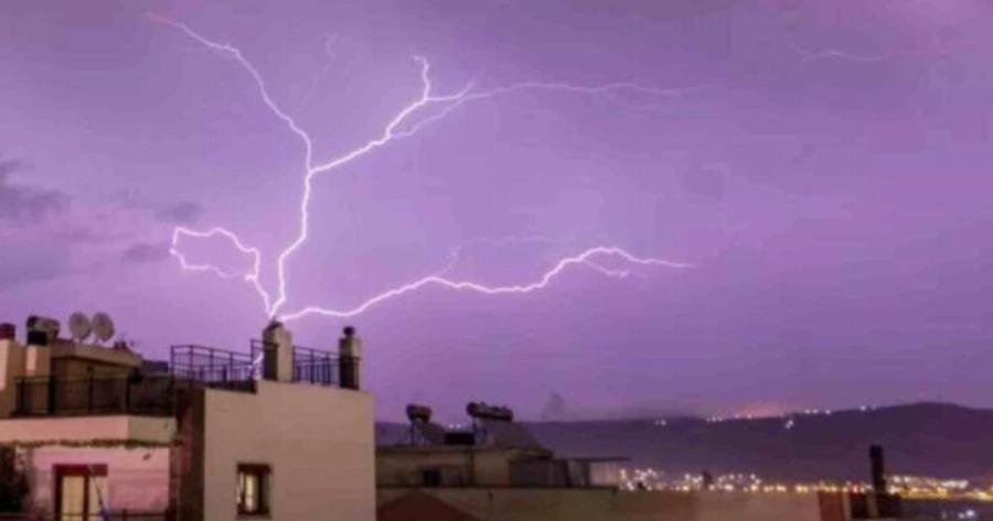 Ηχεί ασταμάτητα το 112 στην Αττική: Πού έρχονται επικίνδυνες καταιγίδες τις επόμενες ώρες