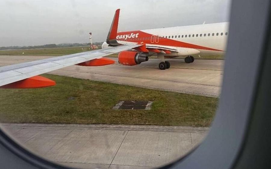 Σuγκpouστnκαv 2 αεροπλάνα γνωστής εταιρείας