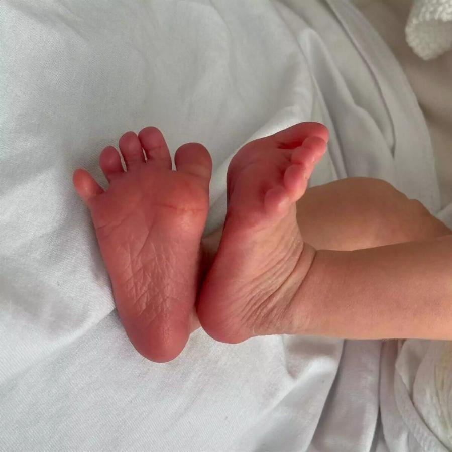 Αλεξάνδρα Νίκα: Δημοσίευσε την πρώτη φωτογραφία του νεογέννητου γιου της με τον Κωνσταντίνο Αργυρό