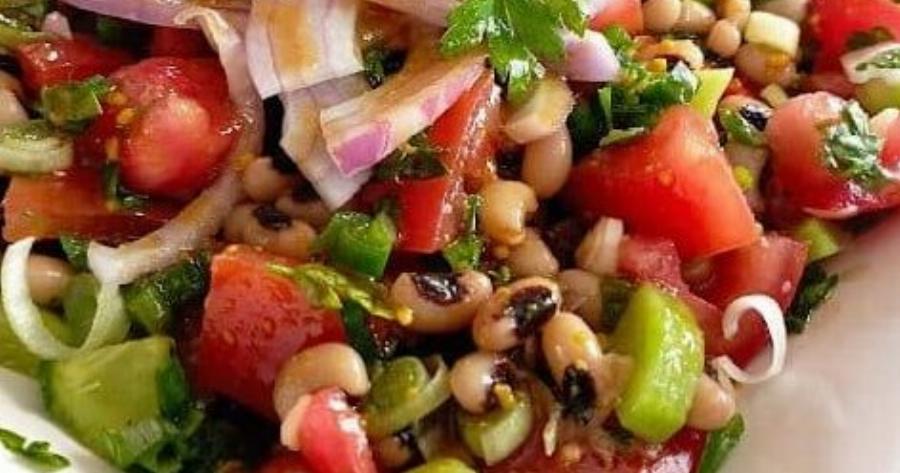 Η σαλάτα με μαυρομάτικα που χορταίνει κανονικό γεύμα! Δροσερή, υγιεινή και πεντανόστιμη