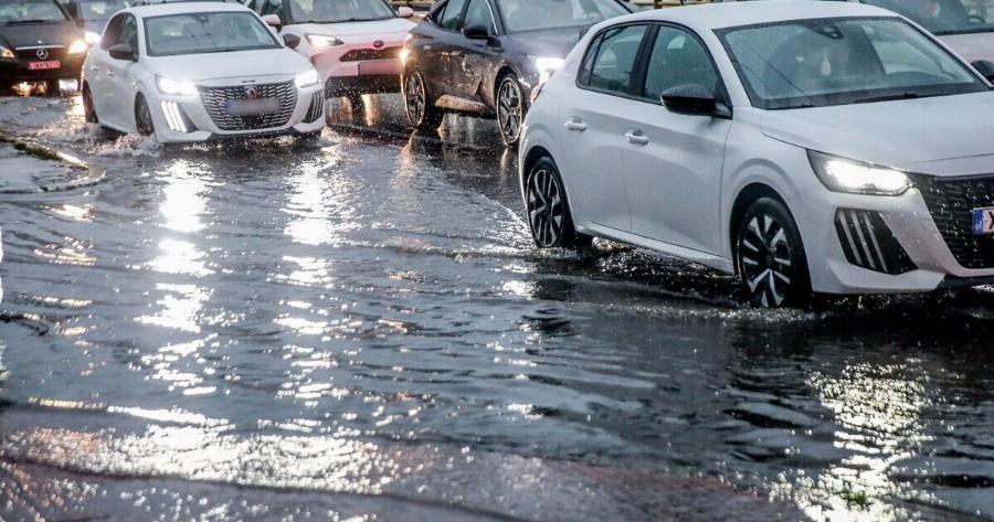Έκτακτη σύσκεψη για την Αττική: Έρχονται νέες καταιγίδες το απόγευμα