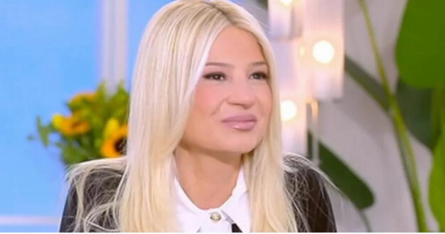 Φαίη Σκορδά: Στα μαύρα και με τρεμάμενη φωνή – «Ήταν ένας υπέροχος μπαμπάς, σας ευχαριστώ»