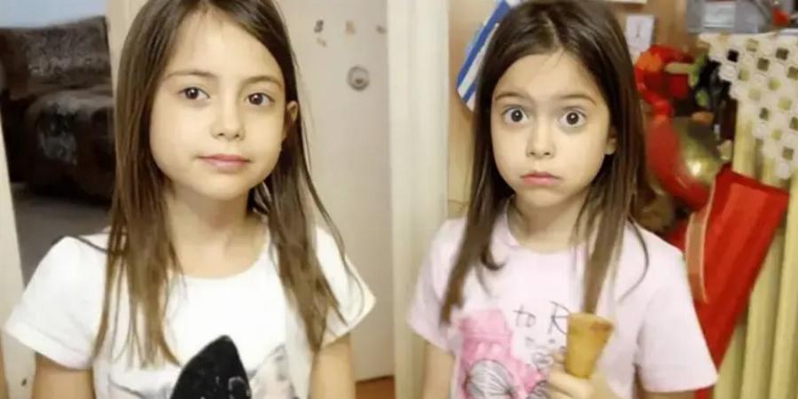 Οι δίδυμες Βασιλική και Σοφία από το Μάτι θα είχαν σήμερα γενέθλια αλλά έμειναν για πάντα 9 ετών