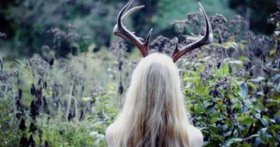 Ψάξτε το κεφάλι σας: Αυτά είναι τα 4 ζώδια που θα κερατώσουν τους επόμενους μήνες