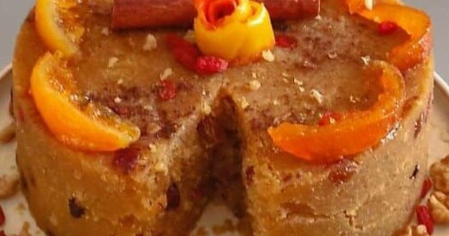 Σιμιγδαλένιος χαλβάς με αποξηραμένα φρούτα που μοσχοβολά πορτοκάλι και κανέλα! Πανεύκολος και πεντανόστιμος