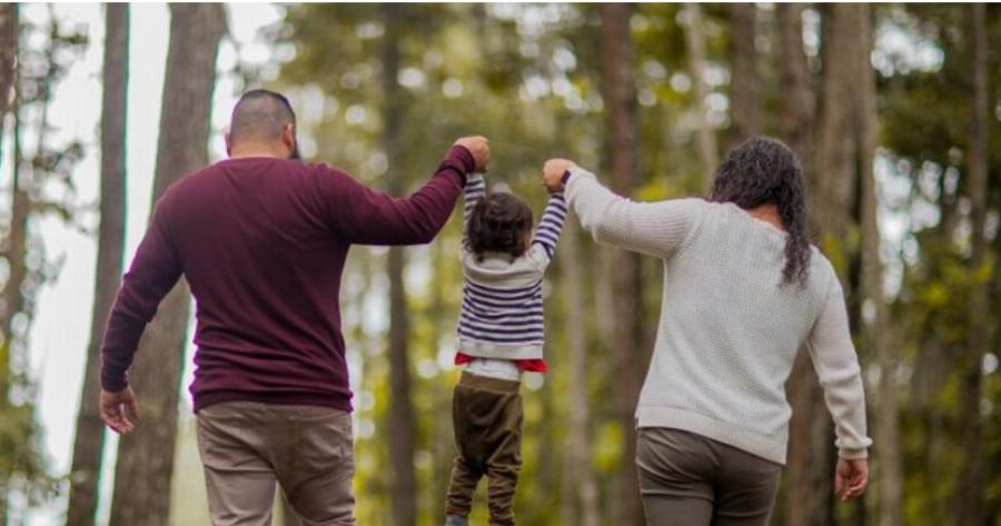 Το έχουν στο DNA τους: Αυτά είναι τα 5 ζώδια που γίνονται οι καλύτεροι γονείς