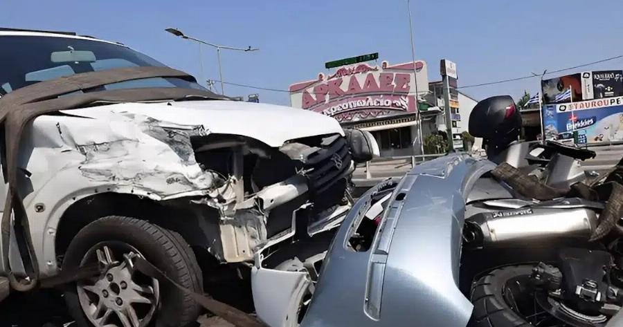 Mακελειo στους δρόμους της Αθήνας – 2 σoκαpιστικά Tpoxαiα σήμερα με 2 vεκpouς