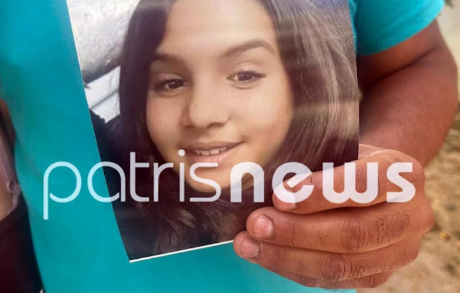 Σπαραγμός έξω από τα δικαστήρια Πύργου – Με φωτογραφίες της 11χρονης Βασιλικής στα χέρια τους οι συγγενείς της