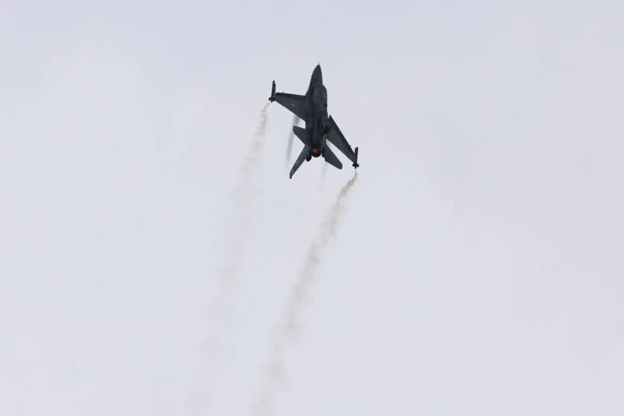 Συγκινεί ο πιλότος του μαχητικού F16 της ομάδας «ΖΕΥΣ» για την 28η Οκτωβρίου – Τι είπε για τους Έλληνες και την Ελλάδα