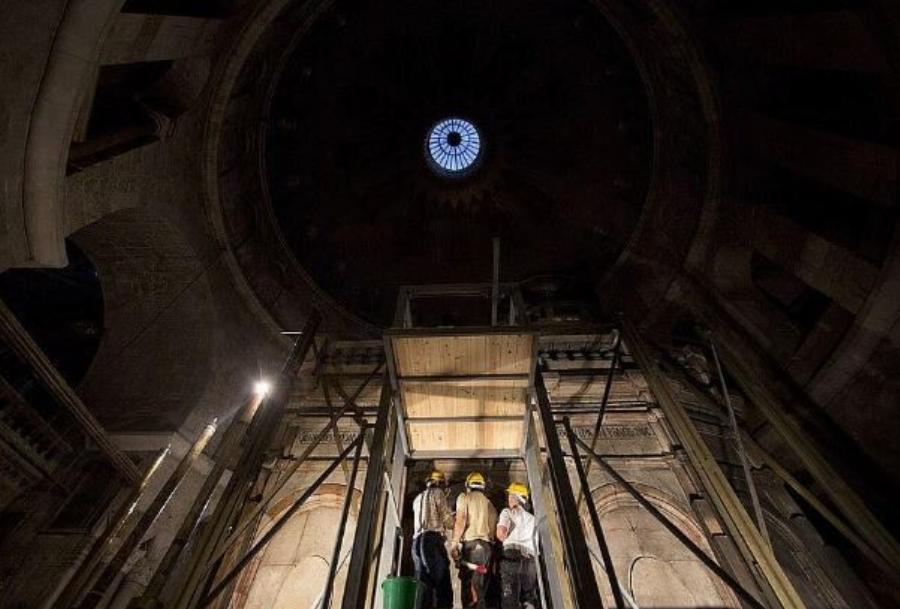 Επιστήμονες άνοιξαν μετά από αιώνες τον τάφο του Χριστού