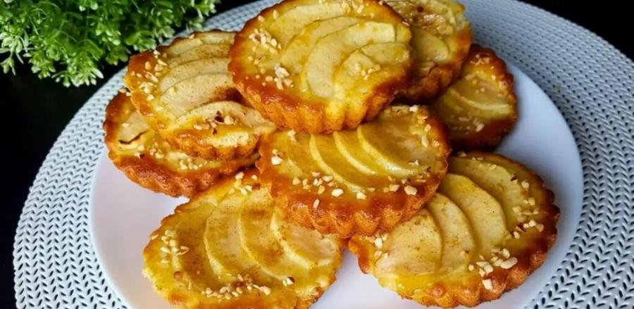 Με 1 αυγό και 1 μήλο έφτιαξα αυτά τα ταρτάκια και ξετρελάθηκαν όλοι