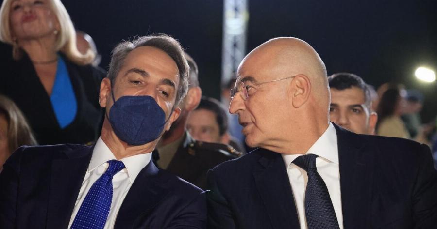 Με Mάσκα ο Κυριάκος Μητσοτάκης στο Πεντάγωνο – Τι σuvέBn στη συνάντηση με Δένδια