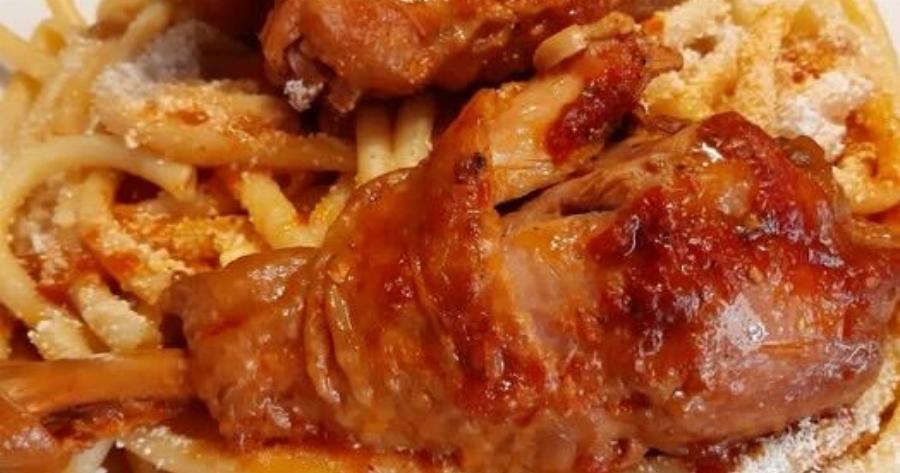 Χωριάτικος κόκορας κρασάτος από τα Χανιά που λιώνει