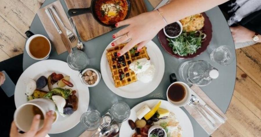 Δώστε προσοχή! Αν τρώτε λαδερά με φέτα σταματήστε το αμέσως για ένα σημαντικό λόγο