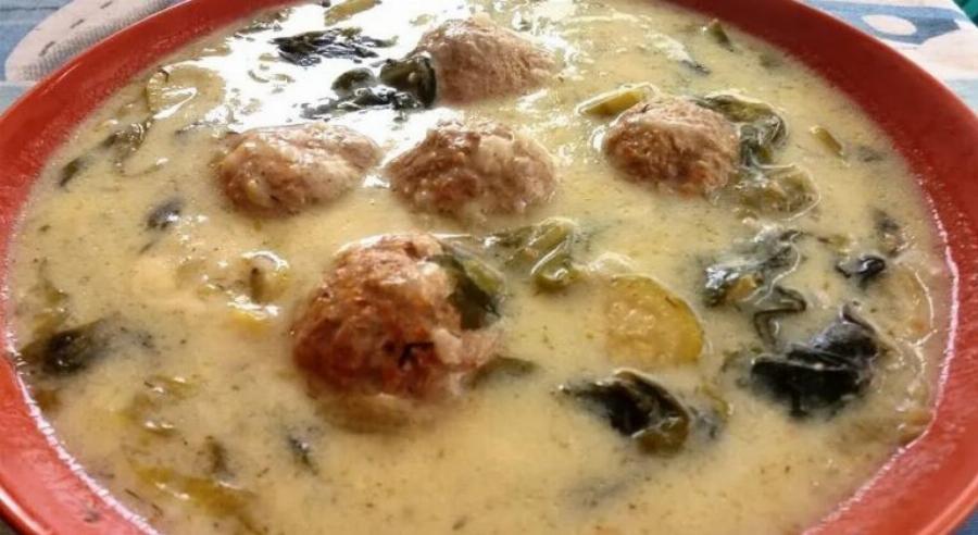 Γιουβαρλάκια φρικασέ Μυτιλήνης – πιάτο γεμάτο άρωμα και παράδοση