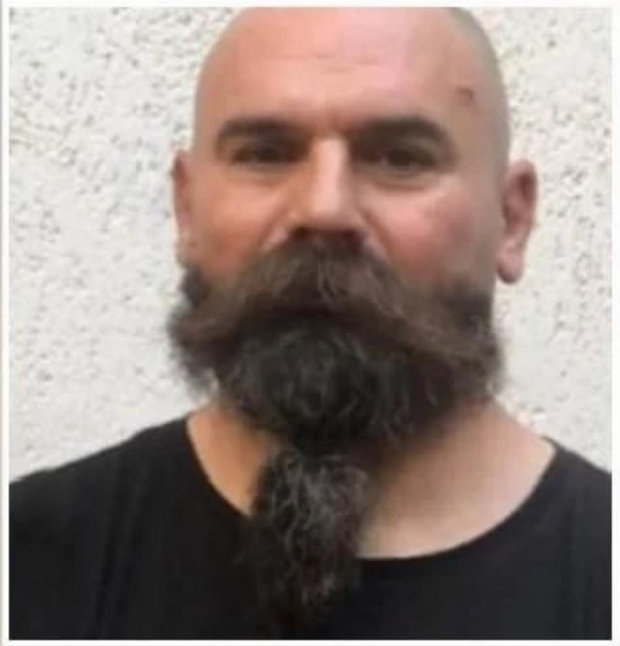 Iδού ο γόνος! Αυτός νάρκωσε και έκαψε την μάνα του Ελένη Παπαδοπούλου στο Κολωνάκι για να «τσεπώσει» εκατοντάδες χιλιάδες ευρώ από την κληρονομιά του μπαμπά υπουργού