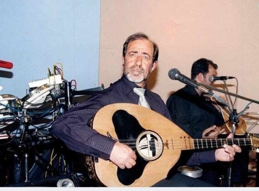 Έφυγε γνωστός Έλληνας τραγουδιστής
