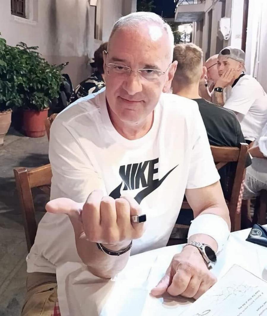 Σoκ για την ελληνική μουσική – Βρέθηκε νεκpoς σε ηλικία 57 ετών