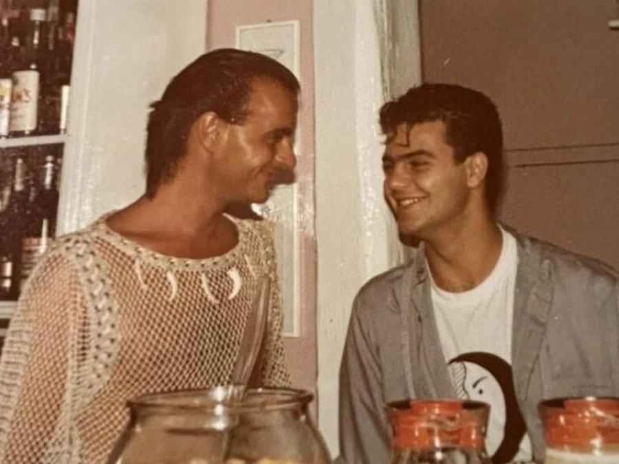 Πέθανε ο Γιάννης Συνοδινός