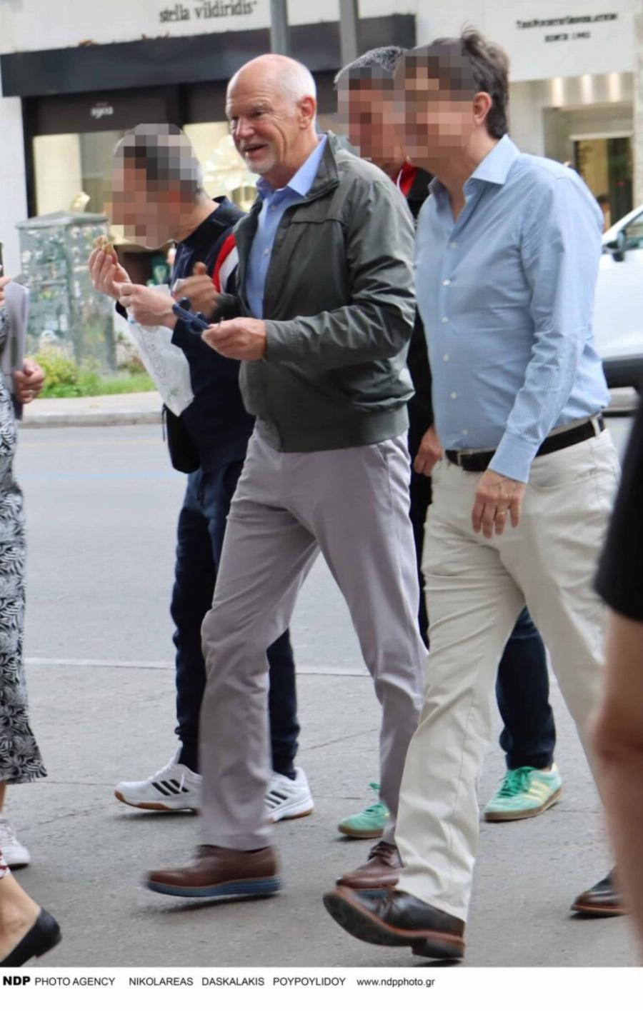 Χαμός στο κέντρο – Η μισή Αθήνα γύρισε να κοιτάξει τον καλοντυμένο, ψηλό γοητευτικό, καραφλό, πασίγνωστο Έλληνα