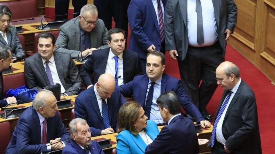 ΕΚΤΑΚΤΟ: ΡΑΓΔΑΙΕΣ ΠΟΛΙΤΙΚΕΣ ΕΞΕΛΙΞΕΙΣ!