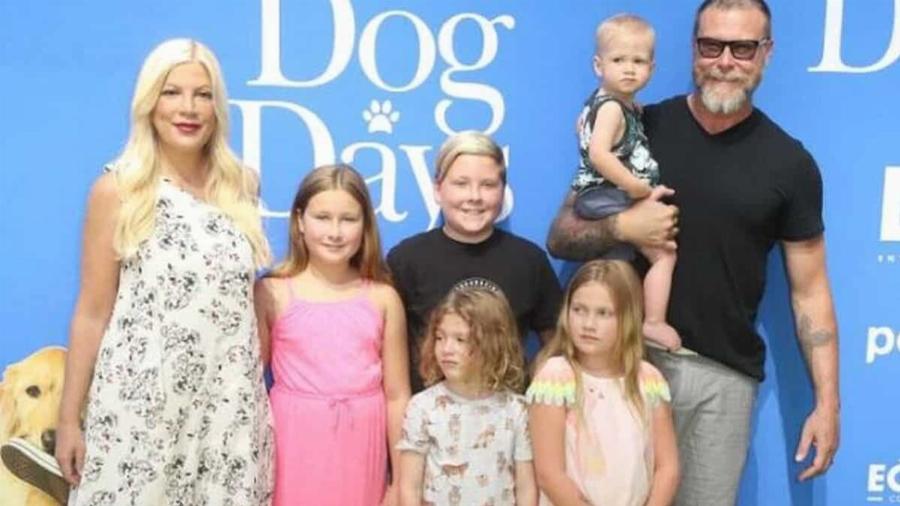 ΕΣΚΑΣΕ ΤΩΡΑ Διαζύγιο μετά από 17 χρόvια γάμoυ και 5 παιδιά