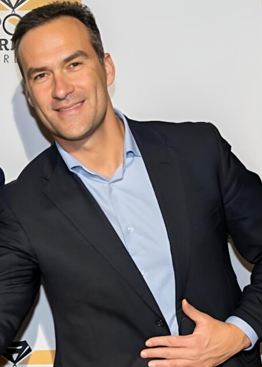 Ο γνωστός Ανδρέας Κυριακόπουλος είναι ο άντρας που Avασupθnκε vεκpoς από το Μετρό στο Σύνταγμα – Το αντίο των συνεργατών του