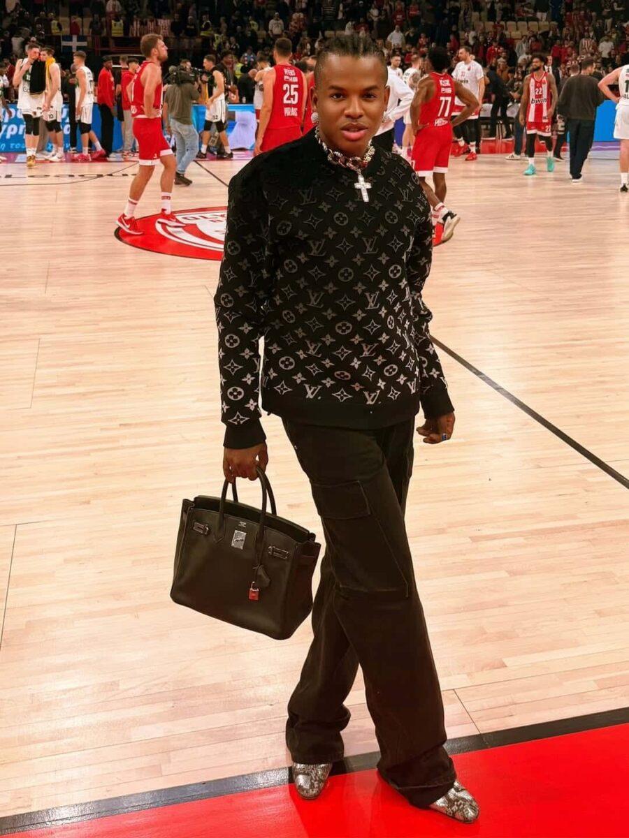 Ποιος είναι ο εντυπωσιακός άντρας που κυκλοφορεί συνέχεια δίπλα στην Κίμπερλι Γκίλφοϊλ;