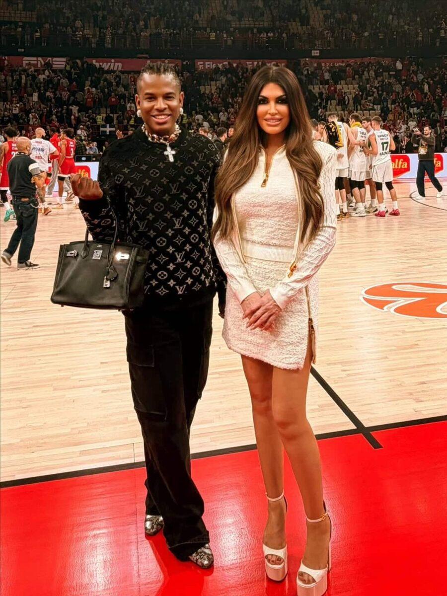 Ποιος είναι ο εντυπωσιακός άντρας που κυκλοφορεί συνέχεια δίπλα στην Κίμπερλι Γκίλφοϊλ;