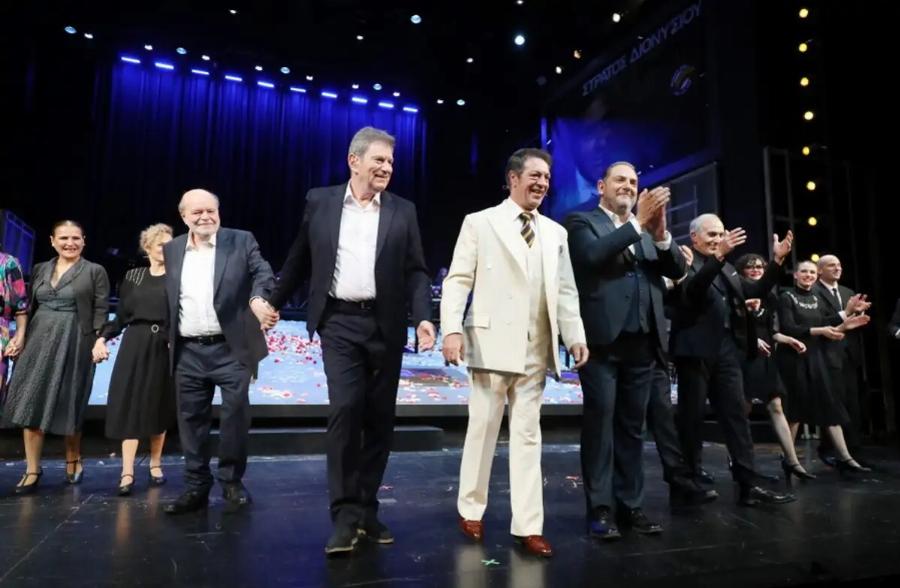 Σούσουρο στην ελληνική σοουμπίζ: Ο Γιάννης Τσορτέκης σε σχέση με πρώην γυναίκα γνωστού ηθοποιού – Η 1η δημόσια εμφάνιση