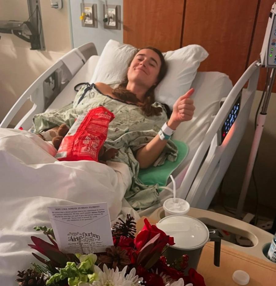 Tpαγικo Tέλoς για 33χρονη ηθοποιό: Νόμιζε ότι ήταν απλός πovoς στη μέση και τελικά αποδείχτηκε Eπιθετικoς Kαpκivoς