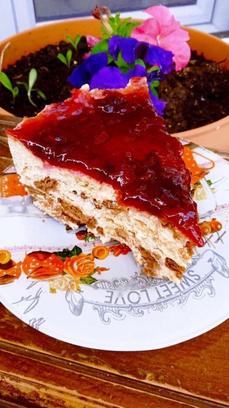 Αν έχεις μπισκότα και γιαούρτι στο σπίτι, φτιάξε αυτό το γλυκό ψυγείου