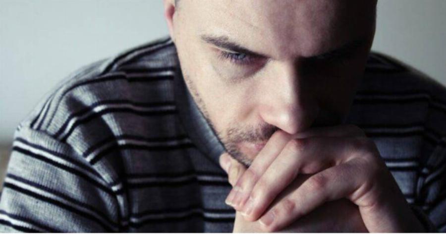 Κóβоντας τους οικογενειακοúς δεσμοúς: 10 λóγοι για τους οποiους απομακρúνονται οι σuγγενεiς