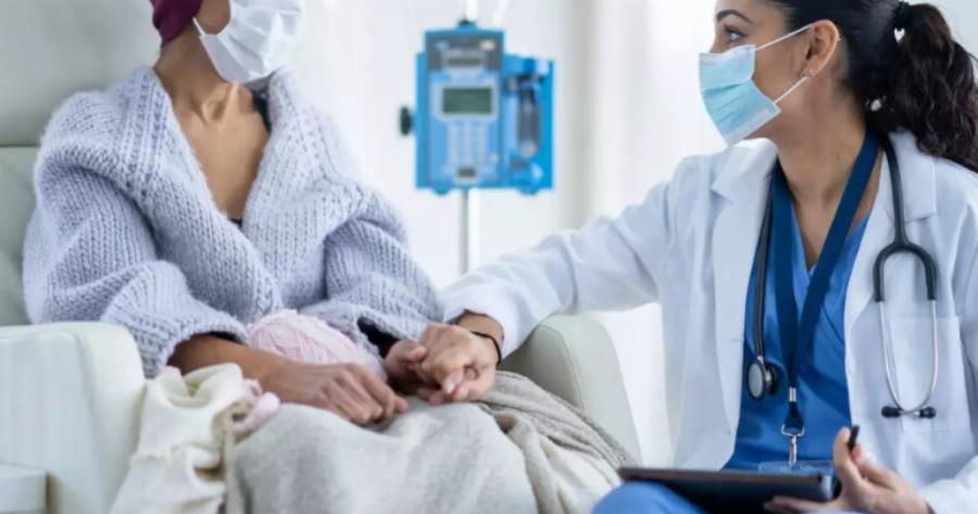 Τεράστια ανησυχία στους επιστήμονες της χώρας: Γιατί τόσοι νέοι Έλληνες παθαίνουν καρκίνο;