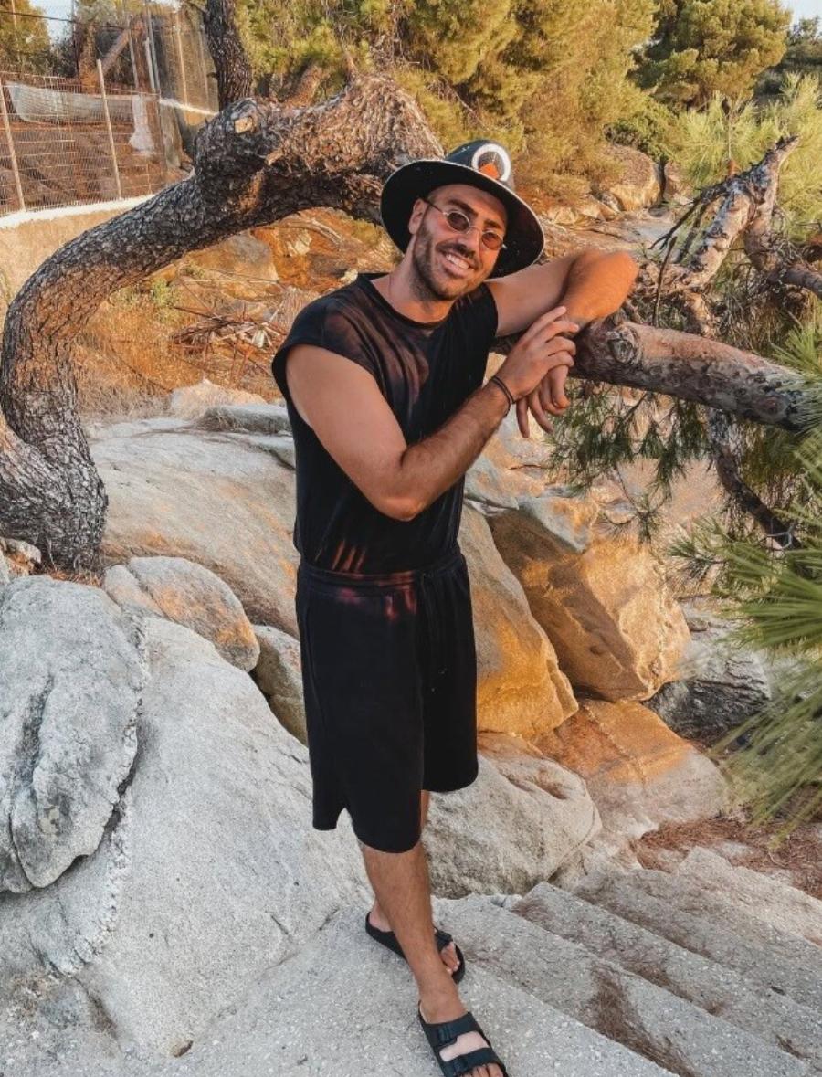 Τούνη: Auτoς είναι ο επιχειρηματίας που φημολογείται ότι Eκλεψε την καρδιά της – Ποιος είναι ο Roberto