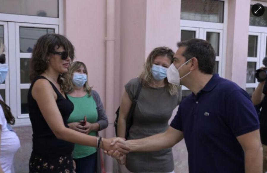 ΔΙΟΡΘΩΣΗ: Κατασκευασμένη η ιστορία για τη “σιωπηλή δωρεά” του Αλέξη Τσίπρα σε 9χρονη ασθενή