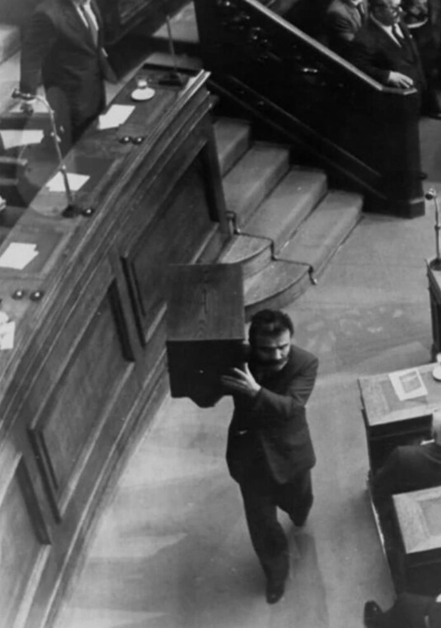 Πέθανε ο Λευτέρης Καλογιάννης